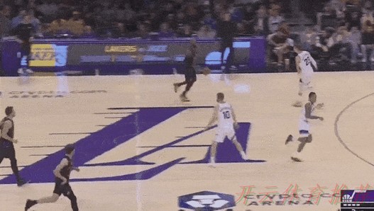 开云体育动态:湖人140-125轻取爵士,詹姆斯首秀11+3+12救主,东契奇37分统治比赛 开云体育动态:湖人140-125轻取爵士,詹姆斯首秀11+3+12救主,东契奇37分统治比赛