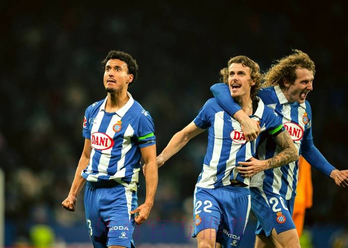 西媒:皇马接近签西班牙人18岁中卫普莱格苏埃洛斯 西媒:皇马接近签西班牙人18岁中卫普莱格苏埃洛斯